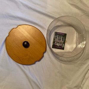 1997 Petunia basket lid and protector and product card